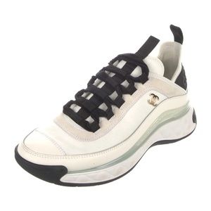 Interlocking CC chanel Logo Sneakers